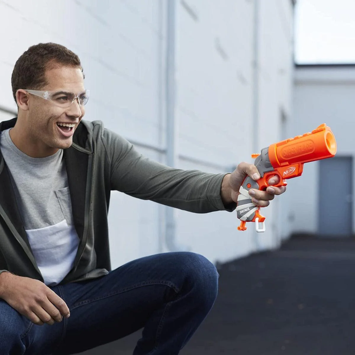 Nerf Fortnite Flare Dart Blaster, Break-Open Dart Loading, Includes 3 Mega Dart - Image 4